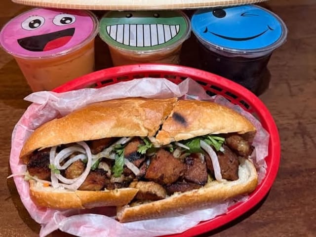 Banh Mi (Bread).