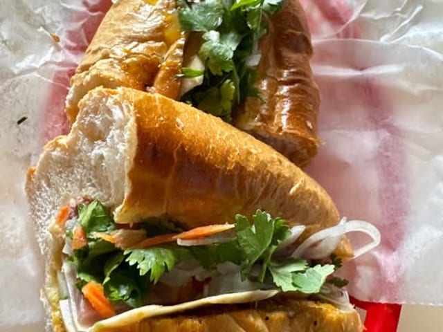 Banh Mi (Bread).